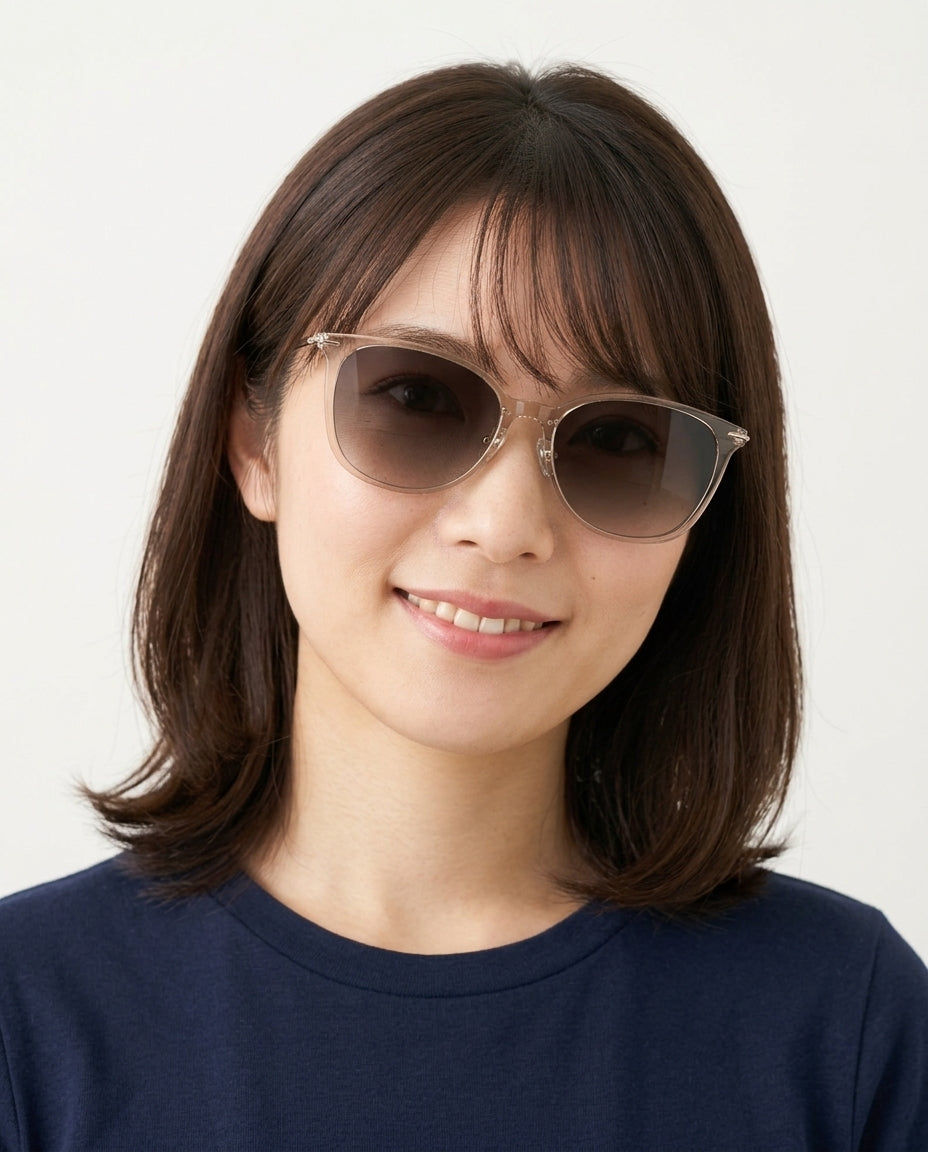 Model wearing Dormann Sun Panama City rectangle sunglasses in Clear Peach/Gold